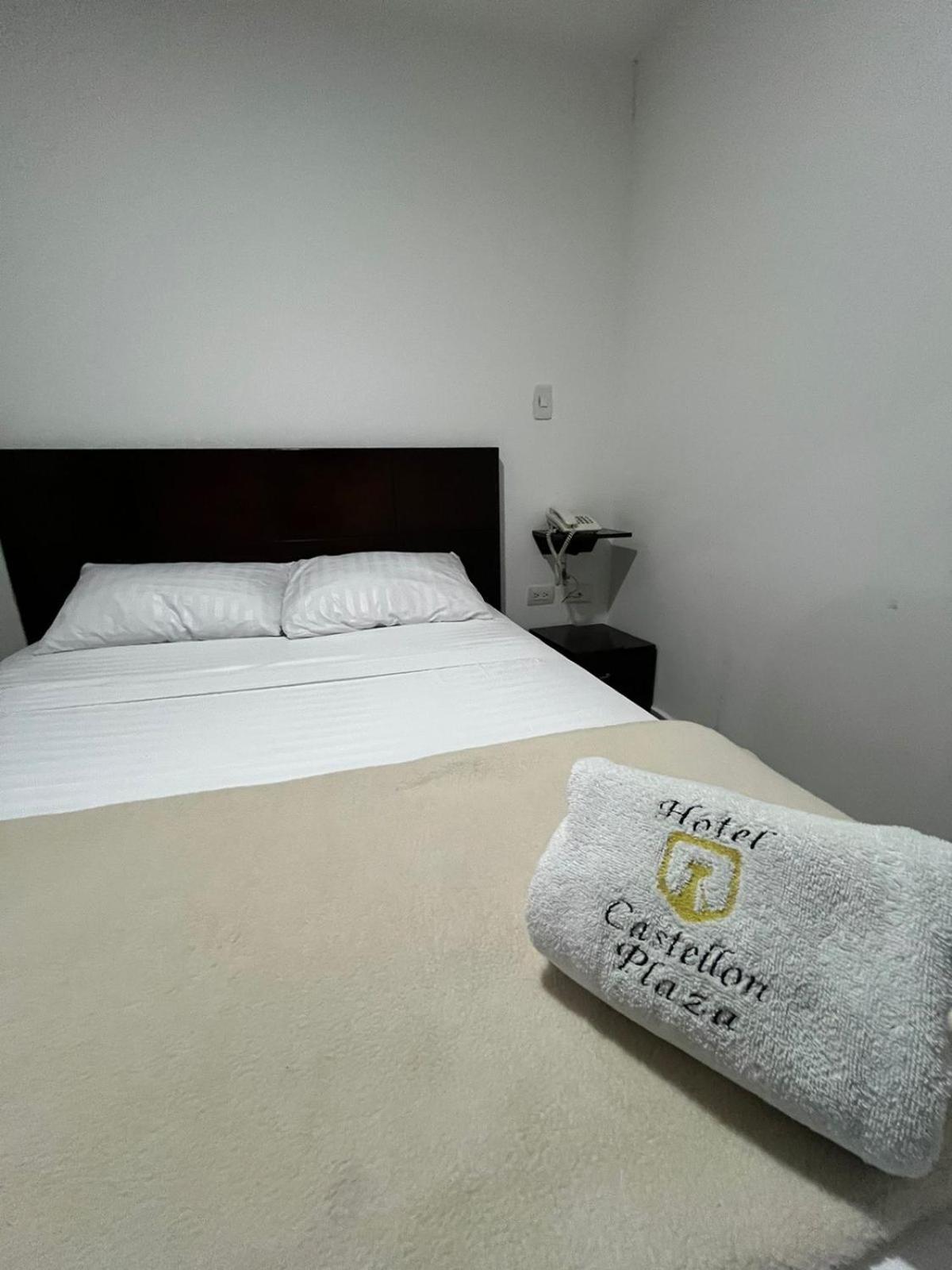 Hotel Castellon Plaza Pereira Exterior foto